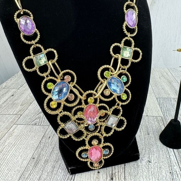 Pastel Gemstone Statement Bib Necklace Earrings Set - Picture 2 of 8